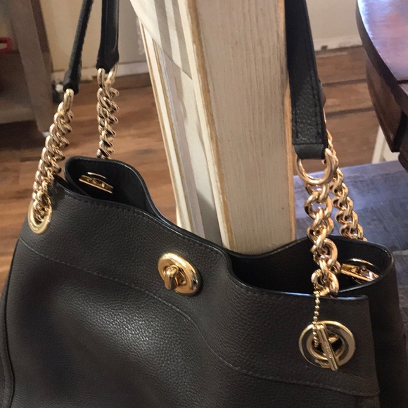 SOLD Coach chocolate bag excellent condition - Picture 3 of 8